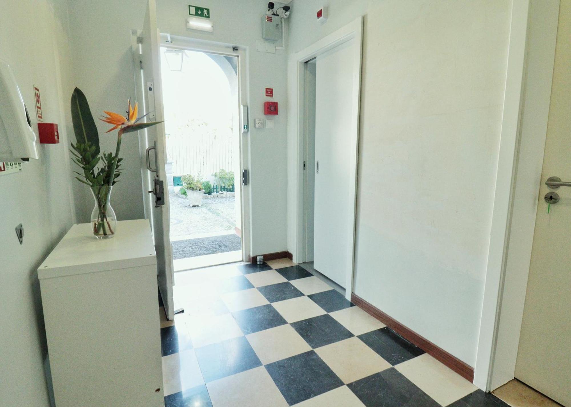 Hostel Jardins De Sao Luis Setubal Exterior photo